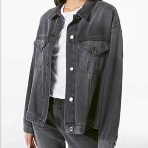 FRAME Oversized Denim Jacket